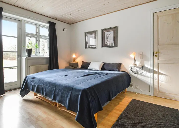 Holiday home Gorgeous In With Wifi *